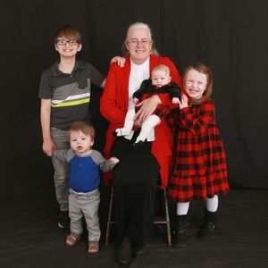 Meet your Posher, Paulette